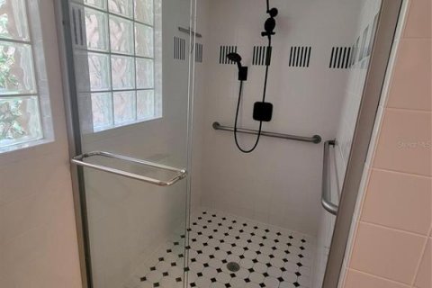 Touwnhouse à louer à Longwood, Floride: 3 chambres, 219.25 m2 № 2149399 - photo 12