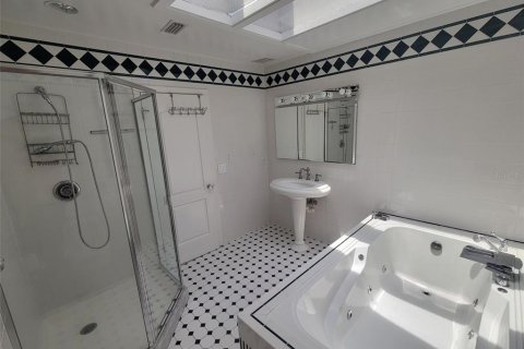 Touwnhouse à louer à Longwood, Floride: 3 chambres, 219.25 m2 № 2149399 - photo 14