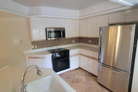 Touwnhouse à louer à Longwood, Floride: 3 chambres, 219.25 m2 № 2149399 - photo 11