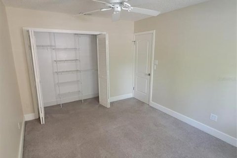 Touwnhouse à louer à Longwood, Floride: 3 chambres, 219.25 m2 № 2149399 - photo 19
