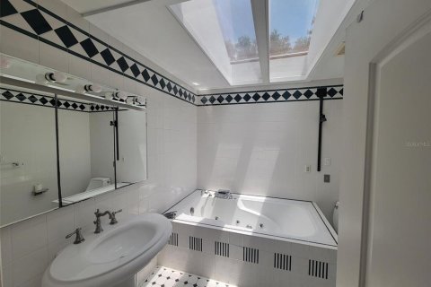 Touwnhouse à louer à Longwood, Floride: 3 chambres, 219.25 m2 № 2149399 - photo 15