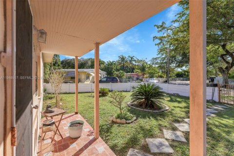 Villa ou maison à vendre à North Miami, Floride: 2 chambres, 69.68 m2 № 2004491 - photo 19