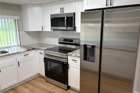 Купить виллу или дом в Гудзон, Флорида 4 комнаты, 141.12м2, № 2259063 - фото 7