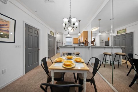 Condominio en venta en Gainesville, Florida, 2 dormitorios, 109.25 m2 № 1893947 - foto 10