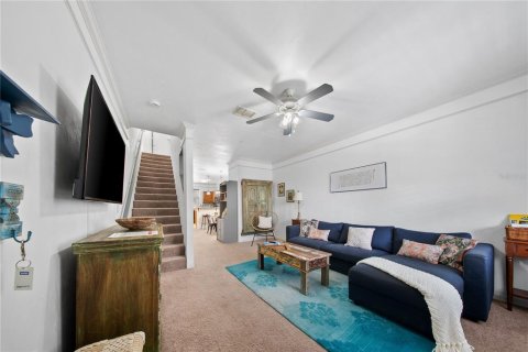 Condominio en venta en Gainesville, Florida, 2 dormitorios, 109.25 m2 № 1893947 - foto 4