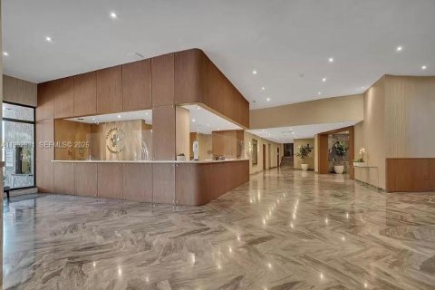 Condo in Miami Beach, Florida, 1 bedroom  № 2049276 - photo 16