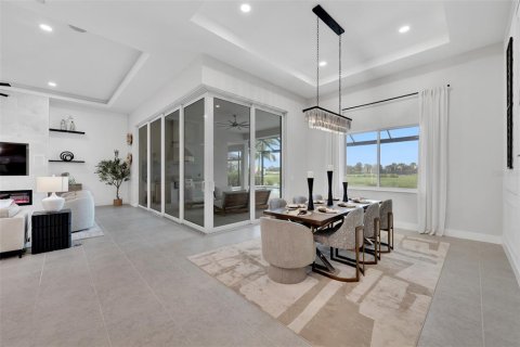 House in Lakewood Ranch, Florida 5 bedrooms, 395.3 sq.m. № 2284668 - photo 20
