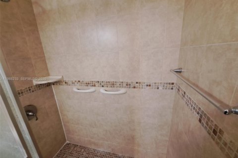 Снять в аренду кондоминиум в Купер-Сити, Флорида 1 спальня, 82.87м2, № 2028635 - фото 10