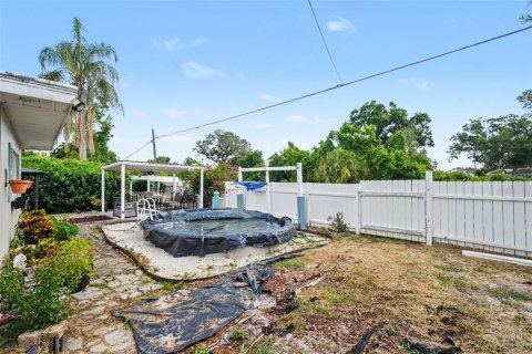 House in Saint Petersburg, Florida 2 bedrooms, 134.06 sq.m. № 2217114 - photo 26