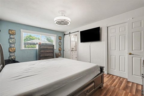 House in Saint Petersburg, Florida 2 bedrooms, 134.06 sq.m. № 2217114 - photo 20
