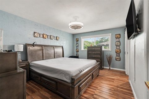 House in Saint Petersburg, Florida 2 bedrooms, 134.06 sq.m. № 2217114 - photo 19