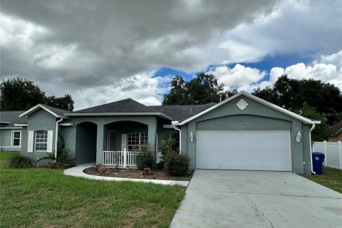 Casa en Minneola, Florida 4 dormitorios, 194.72 m2 № 2386535