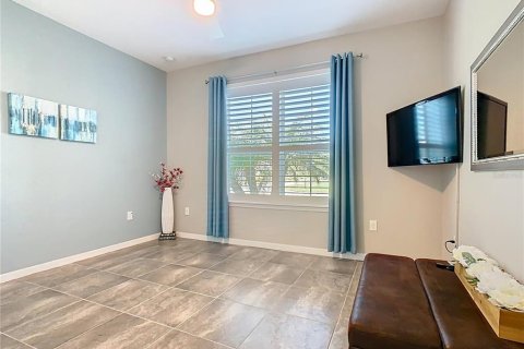 House in Kissimmee, Florida 2 bedrooms, 187.94 sq.m. № 2141976 - photo 30