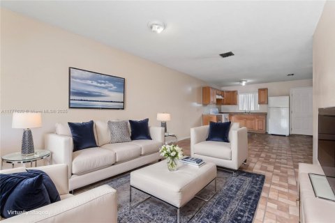 Commercial property in Homestead, Florida 394.65 sq.m. № 1959127 - photo 19