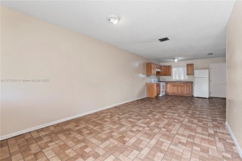 Commercial property in Homestead, Florida 394.65 sq.m. № 1959127 - photo 20