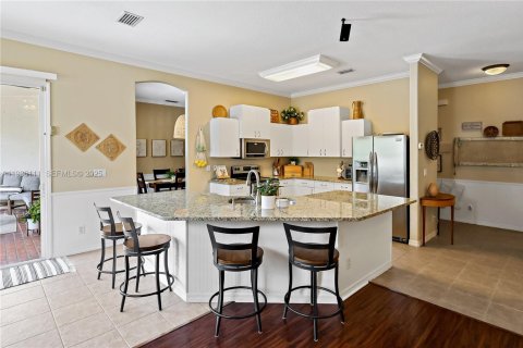 House in Vero Beach, Florida 4 bedrooms, 222.22 sq.m. № 1994179 - photo 7