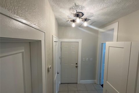 Studio in Saint Petersburg, Florida № 2203998 - photo 5