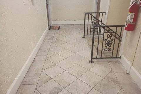 Studio in Saint Petersburg, Florida № 2203998 - photo 18