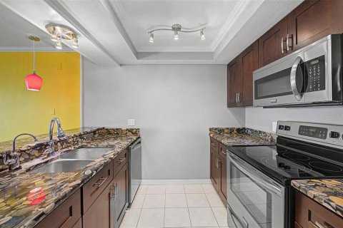 Condominio en venta en Clearwater, Florida, 1 dormitorio, 52.49 m2 № 2196412 - foto 6