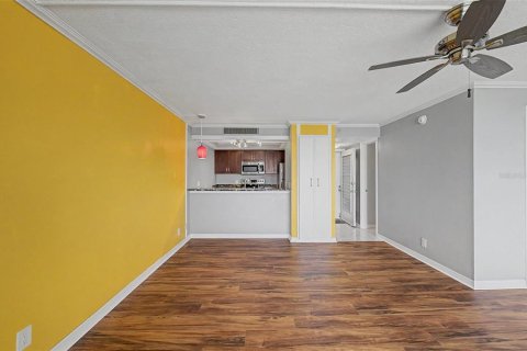 Condominio en venta en Clearwater, Florida, 1 dormitorio, 52.49 m2 № 2196412 - foto 13