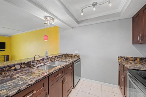 Condominio en venta en Clearwater, Florida, 1 dormitorio, 52.49 m2 № 2196412 - foto 22