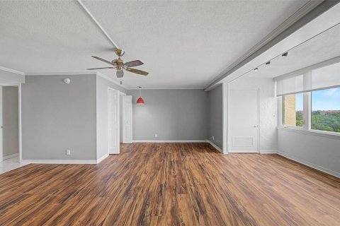 Condominio en venta en Clearwater, Florida, 1 dormitorio, 52.49 m2 № 2196412 - foto 26