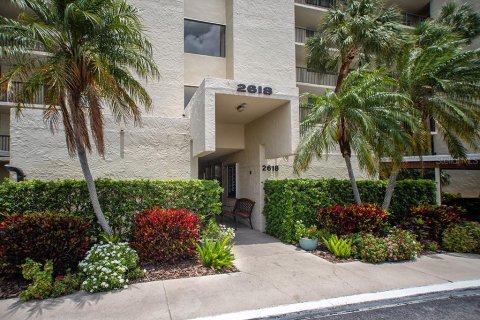 Condominio en venta en Clearwater, Florida, 1 dormitorio, 52.49 m2 № 2196412 - foto 2