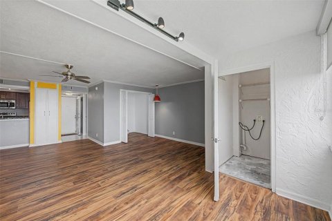 Condominio en venta en Clearwater, Florida, 1 dormitorio, 52.49 m2 № 2196412 - foto 21