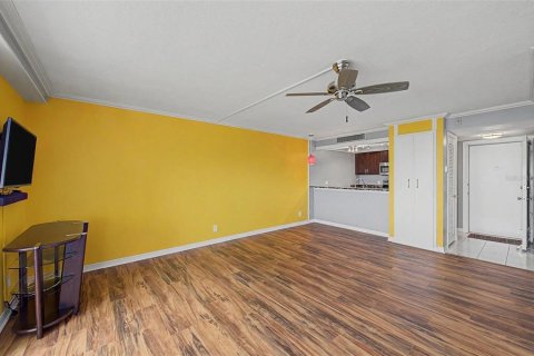 Condominio en venta en Clearwater, Florida, 1 dormitorio, 52.49 m2 № 2196412 - foto 16