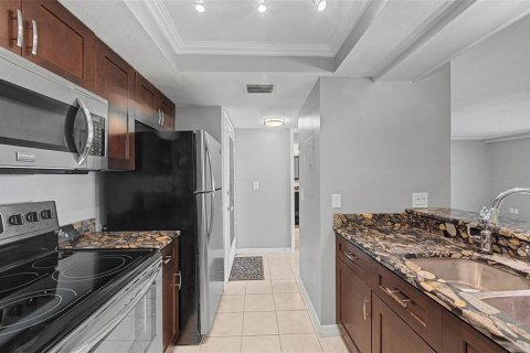 Condominio en venta en Clearwater, Florida, 1 dormitorio, 52.49 m2 № 2196412 - foto 5