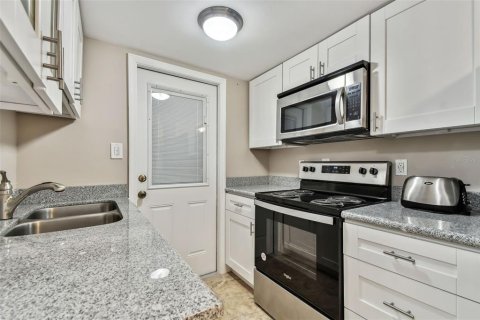 Copropriété à vendre à Seminole, Floride: 4 pièces, 49.24 m2 № 1555119 - photo 4