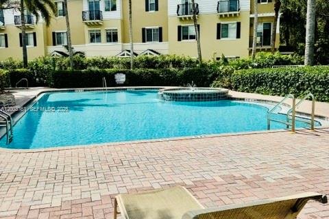 Touwnhouse à louer à Boca Raton, Floride: 3 chambres, 209.87 m2 № 2070962 - photo 7