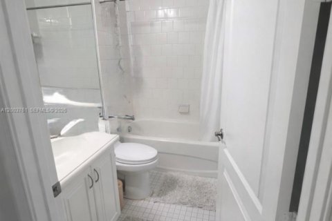 Touwnhouse à louer à Boca Raton, Floride: 3 chambres, 209.87 m2 № 2070962 - photo 18