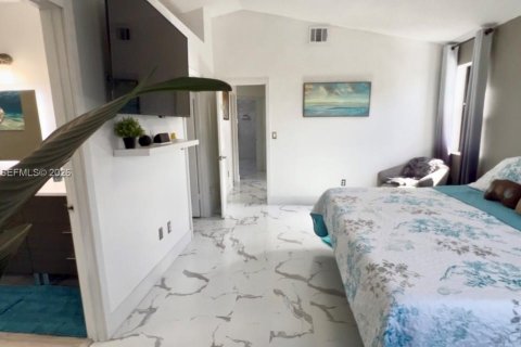Villa ou maison à vendre à Miami, Floride: 4 chambres, 199.37 m2 № 1998392 - photo 25