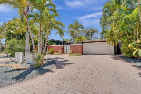 Villa ou maison à Wilton Manors, Floride 3 chambres, 207.08 m2 № 1977839