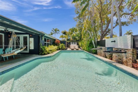 Villa ou maison à vendre à Wilton Manors, Floride: 3 chambres, 207.08 m2 № 1977839 - photo 16