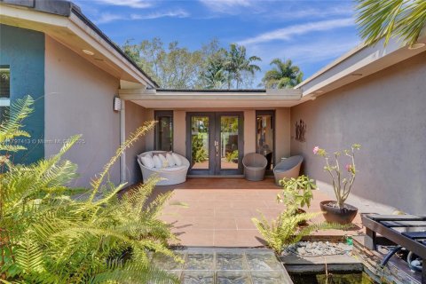 Villa ou maison à vendre à Wilton Manors, Floride: 3 chambres, 207.08 m2 № 1977839 - photo 2