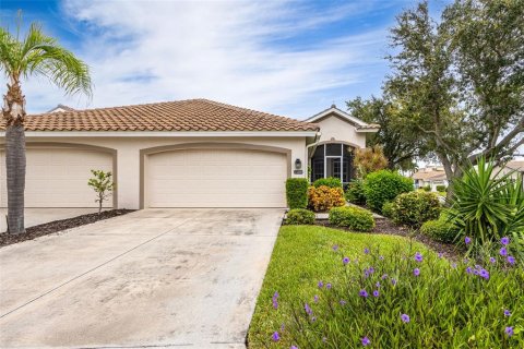 Villa ou maison à vendre à Fort Myers, Floride: 2 chambres, 105.72 m2 № 2407015 - photo 2