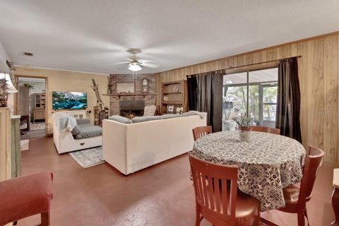 House in Port Orange, Florida 3 bedrooms, 180.04 sq.m. № 1741081 - photo 5