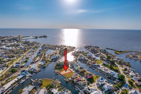 Terreno en venta en Hudson, Florida № 1681050 - foto 1