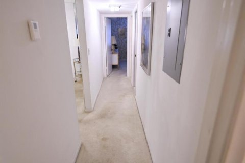 Condo in Coconut Creek, Florida, 2 bedrooms № 2146395 - photo 22