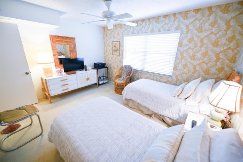 Condo in Coconut Creek, Florida, 2 bedrooms № 2146395 - photo 14