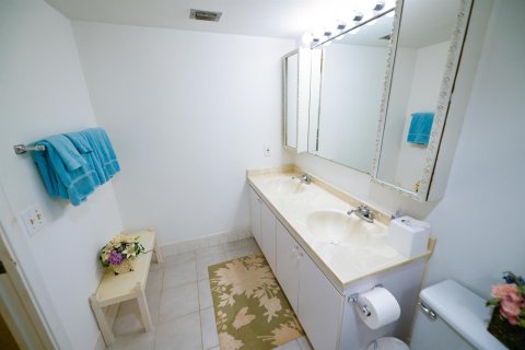 Condo in Coconut Creek, Florida, 2 bedrooms № 2146395 - photo 19