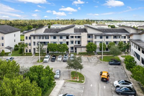Copropriété à vendre à Doral, Floride: 2 chambres, 105.44 m2 № 1950344 - photo 30