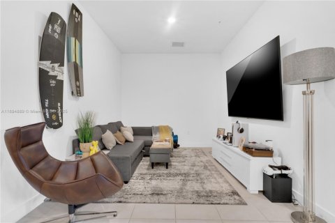 Copropriété à vendre à Doral, Floride: 2 chambres, 105.44 m2 № 1950344 - photo 18