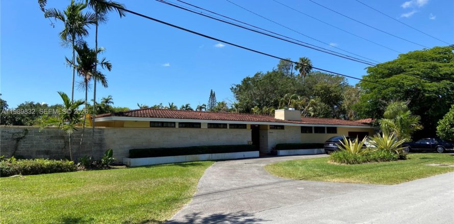 Дом в Майами, Флорида 2 спальни, 168.71м2 № 2051967