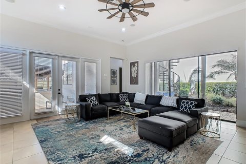 Casa en venta en Four Corners, Florida, 5 dormitorios, 495.73 m2 № 2143657 - foto 16