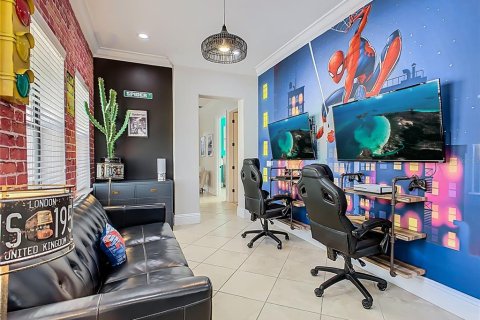 Casa en venta en Four Corners, Florida, 5 dormitorios, 495.73 m2 № 2143657 - foto 24