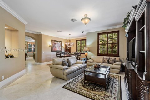 Adosado en venta en Weston, Florida, 4 dormitorios, 217.39 m2 № 1986869 - foto 5