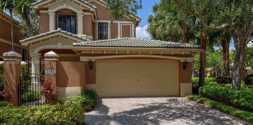 Adosado en Weston, Florida 4 dormitorios, 217.39 m2 № 1986869